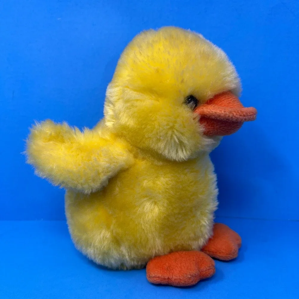1999 Gemmy Singing Duckling Plush 6in‎ Yellow Electronic Musical Toy Duck